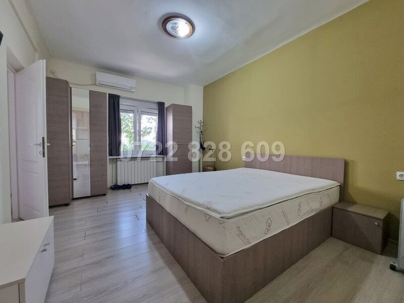 Piata Romana, langa Ambasada Angliei, 4 camere.